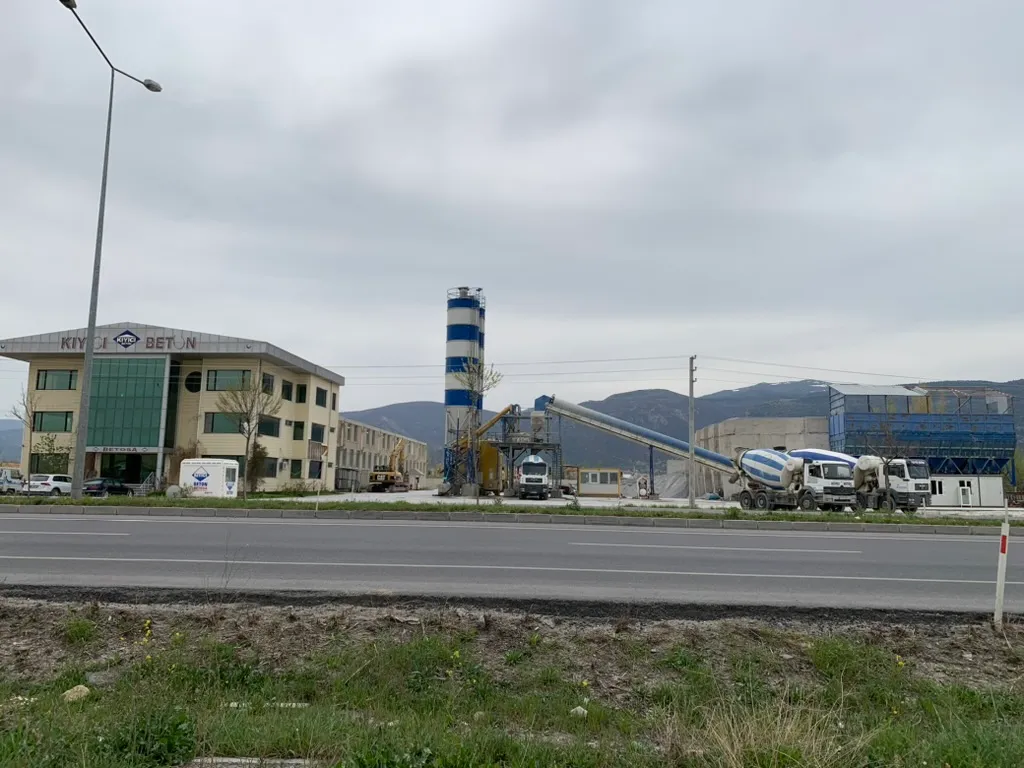 Beton santrali ve tesis